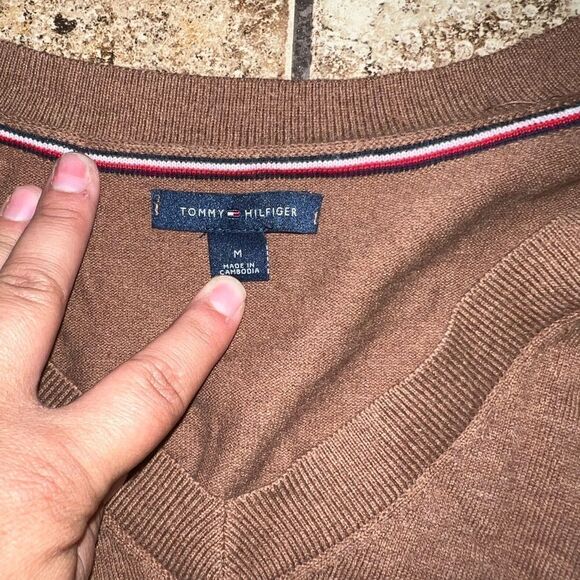 Tommy Hilfiger sweater  - Picture 4 of 4